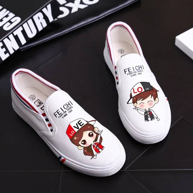 SEPATU WANITA SLIP ON PRINTING  FEI ICHI SEPATU SEKOLAH KARAKTER - HITAM DAN PUTIH