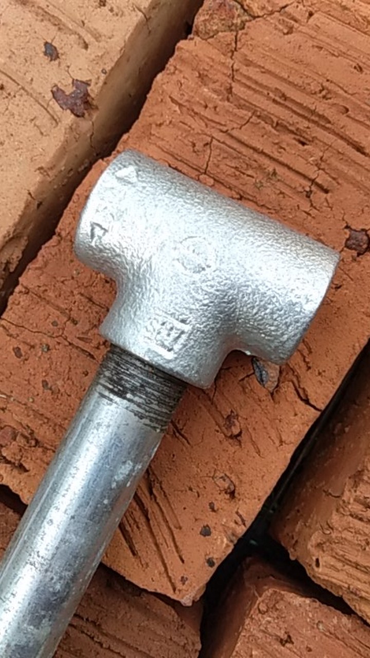 Tee Drat Dalam 0.5(1/2) Inch Galvanis