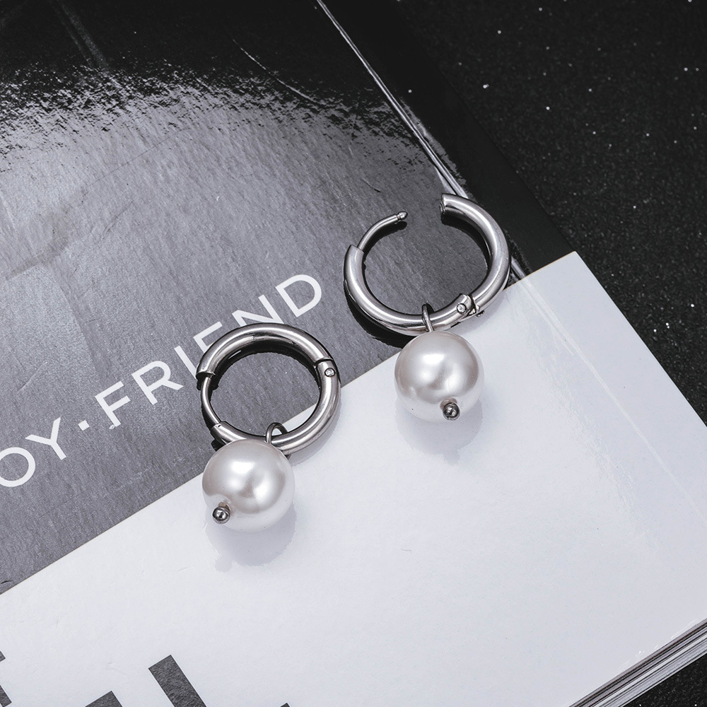1pc Anting Klip Tindik Telinga Bahan Stainless Steel Gaya Korea Untuk Pria Dan Wanita