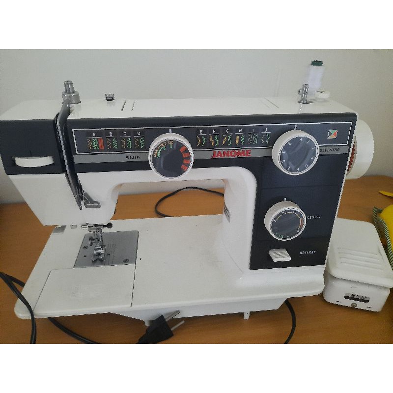 jual mesin jahit janome bekas