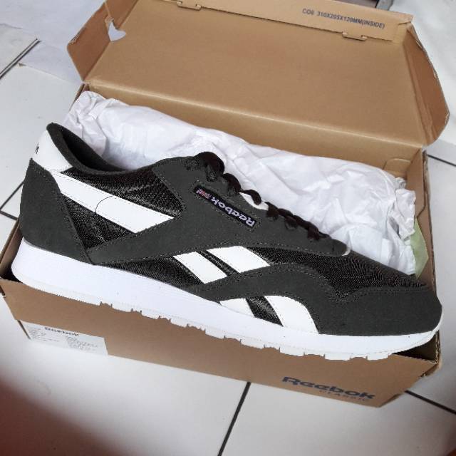 sepatu reebok casual