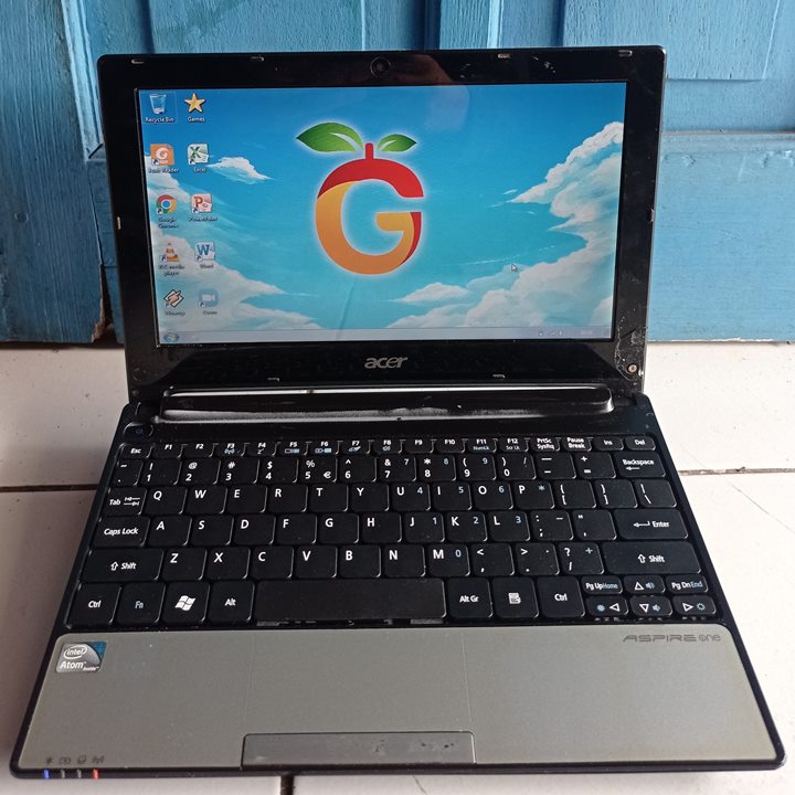 Acer Aspire One D255 Silver RAM 2GB Netbook Notebook Second Bekas