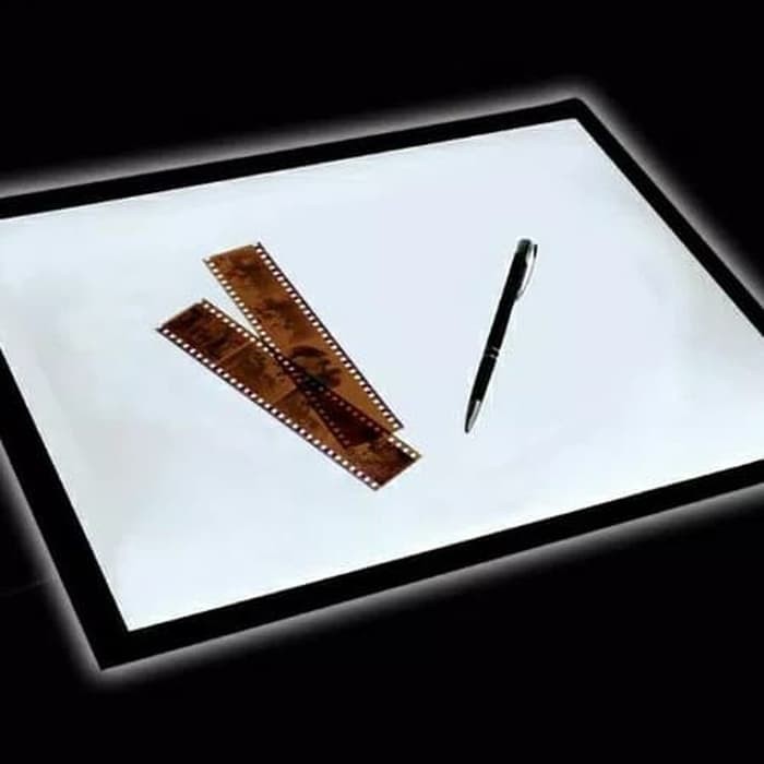 

Papan Tulis Gambar - Lyra Sketch Book - Kiky Sketch Book Papan Gambar Ultra-Thin Led Copy Tracing