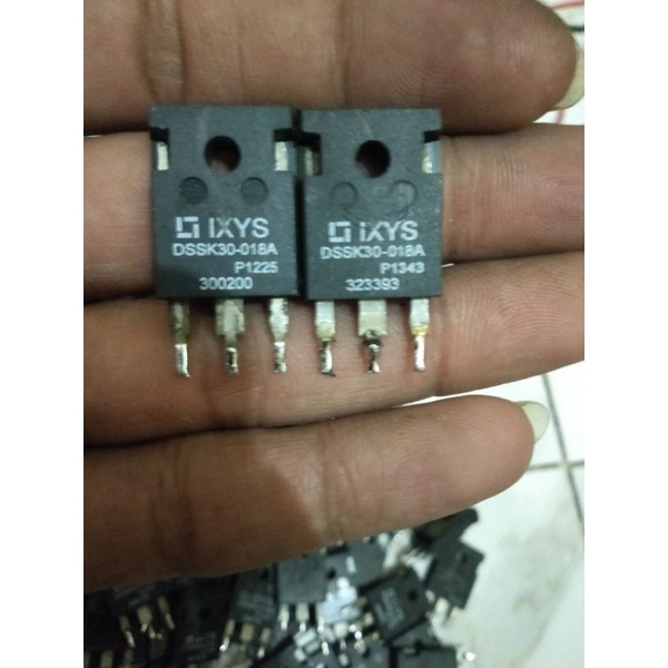 Dioda DSSK30-018A (30A 180V