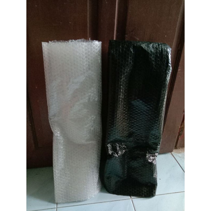 bubble warp lebar 62,5 cm pajang 5 meter  / 1 gulung 7000 hitam / putih