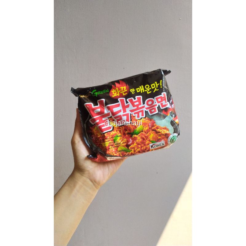 

Mie Samyang pedas halal Hot chicken flavor ramen 130gr