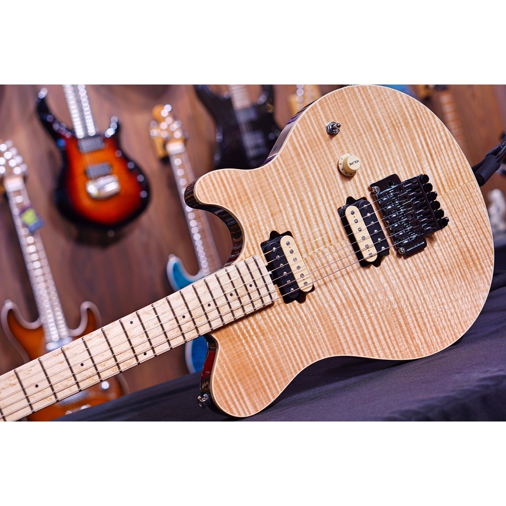 Ernie Ball Music Man Axis - Natural Gloss Flame - Maple Matching Headstock - No Pickguard G95842