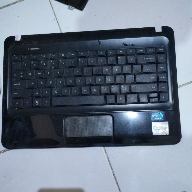 1.keyboard+ touchpad original copotan   2. frame lcd hp1000
