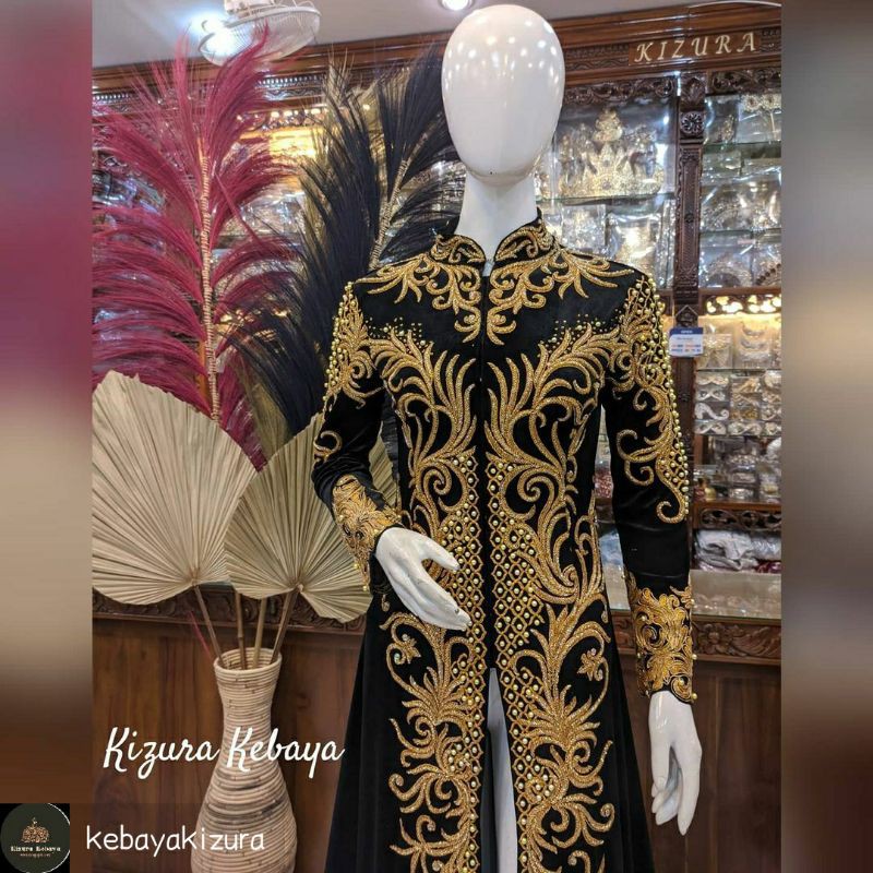 KEBAYA PENGANTIN BLUDRU HITAM EKOR