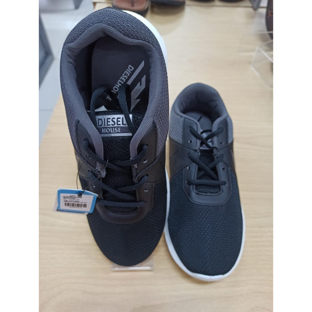DIESEL HOUSE SAPATU PRIA/ CROSS FIT HITAM ABU-ABU