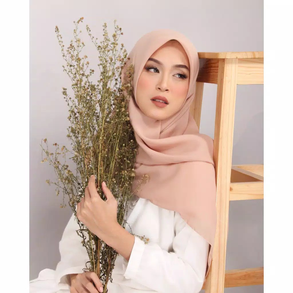 Khimar Segi 4 Syafany Super Finne Polos Murah Meriah-Nude