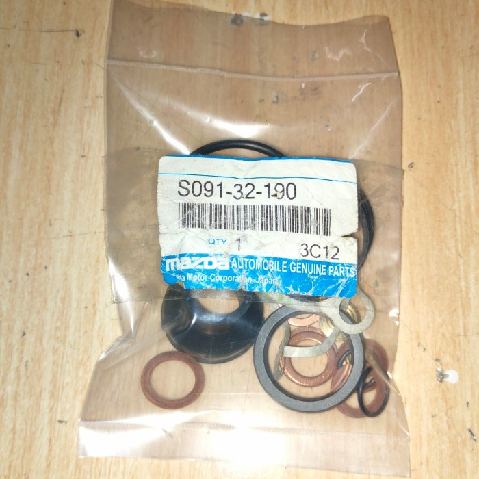 Mazda Genuine Parts Seal Kit Power Steering Mazda E2000 S09132190