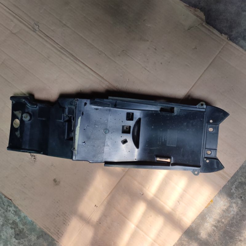 FENDER REAR spakbor Slebor kolong bagian tengah slebor belakang Honda CBR 250 fi CBU Thailand builup