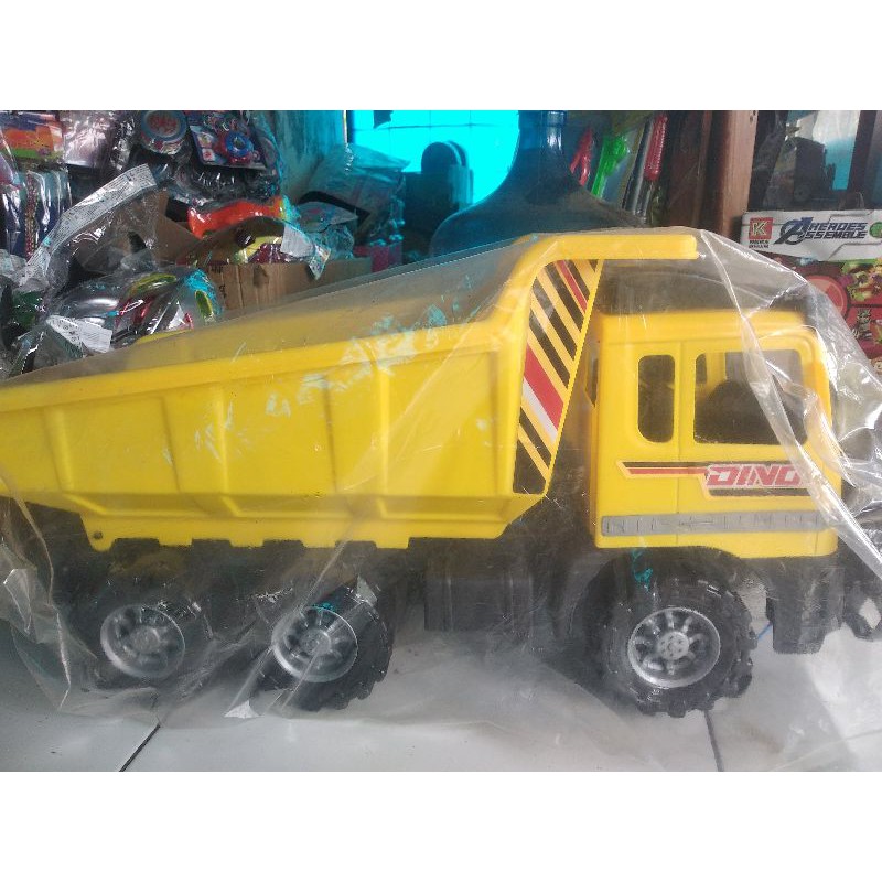 Mainan Mobil Dump Truk Besar