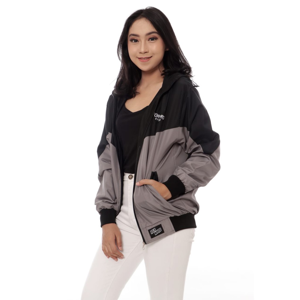 Jaket Parasut Wanita Sporty Casual