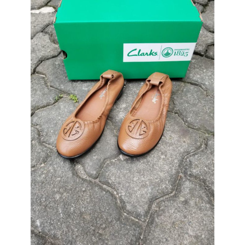 Sepatu Clarks flat ring bulet / Sepatu clarks flat