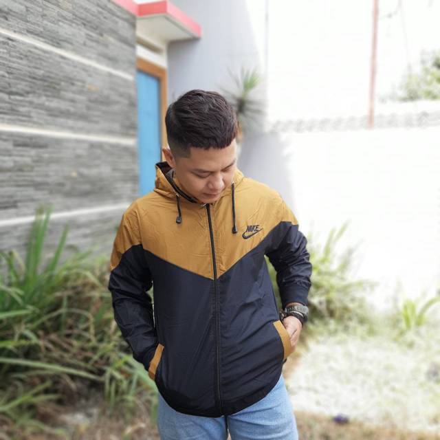 Jaket Nike Kombinasi atau Jaket Running wrna Gold Hhitam Cowok Cewek