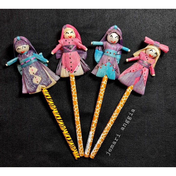 

Pensil tulis kerajinan tangan