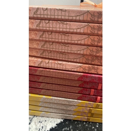 

Pelunasan Buttonscarves