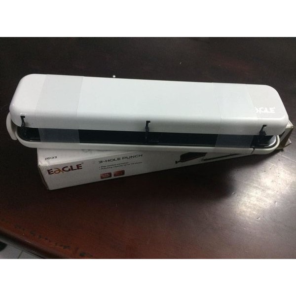 

Eagle perforator pembolong kertas P5133