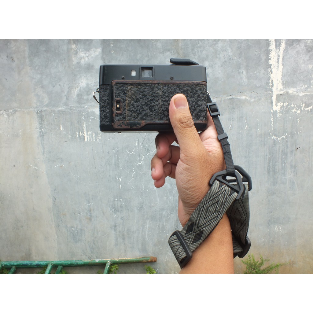 hand wrist strap camera tali kamera webing motif ketupat keren mantab