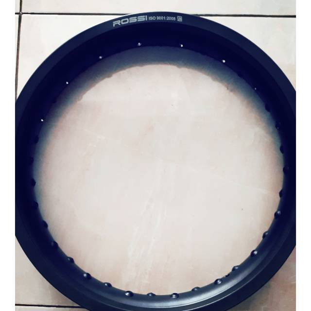 Velg Alumunium Rossi tapak Lebar ukuran Ring 17, lebar 2.50 Rossi wrn Hitam matte