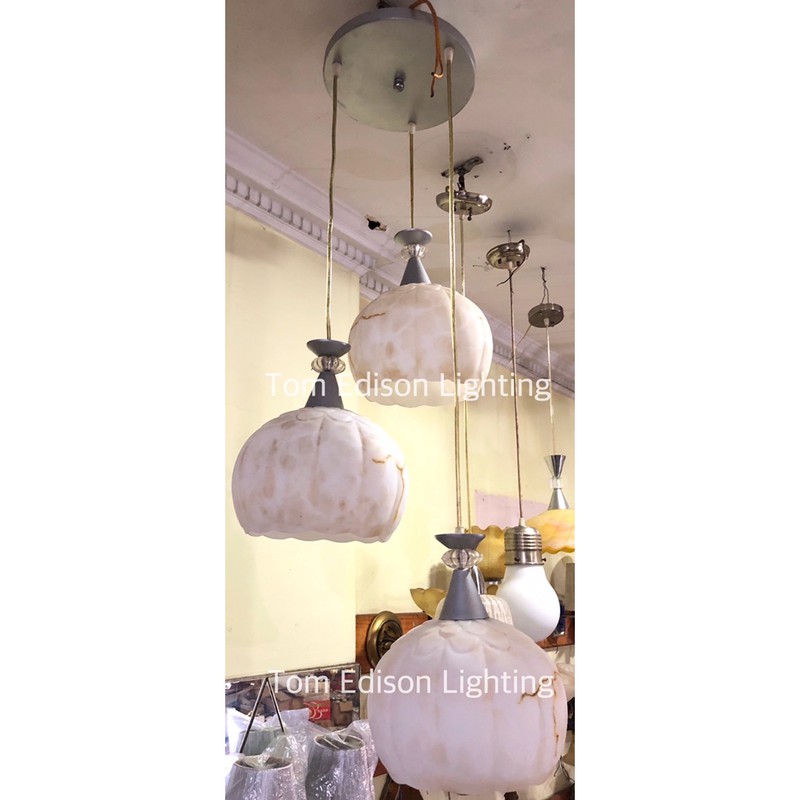 Lampu Gantung Plafon Cabang 3 Void Tangga Bulat Minimalis Klasik