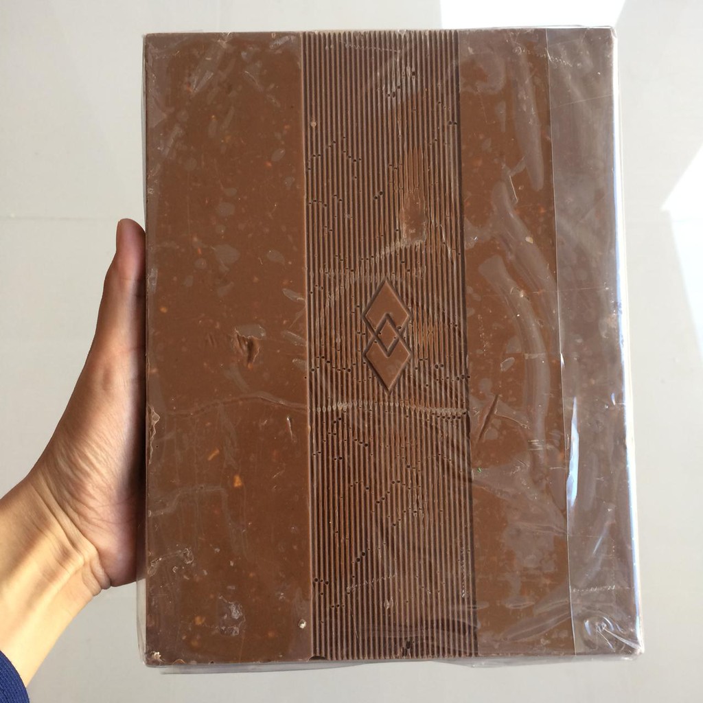 COKLAT BLOK BIG SilverQueen 1KG