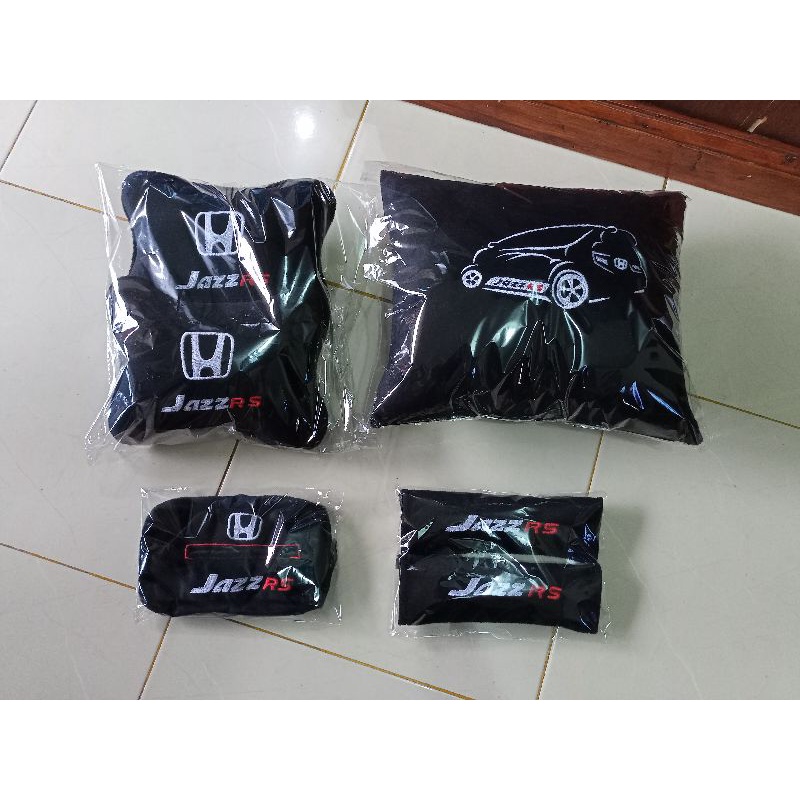 Bantal mobil custom HONDA JAZZ RS aksesoris interior mobil HONDA JAZZ RS