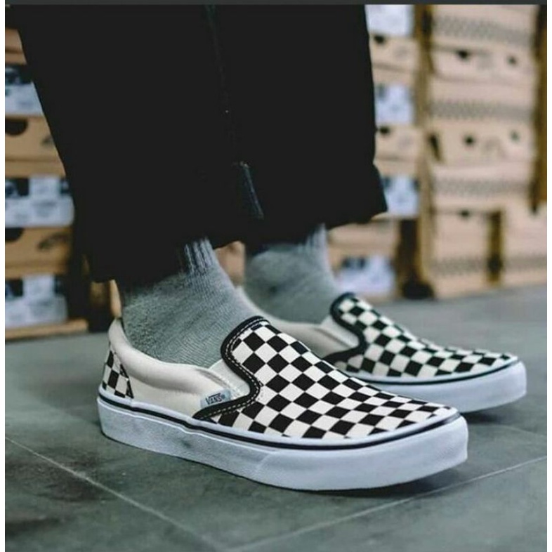 VANS SLIP ON CHECKERBOARD
