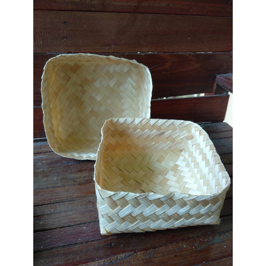 Besek / Besek Mini / Besek Souvenir / Besek ukuran mangkok ayam jago kecil / Besek Anyaman