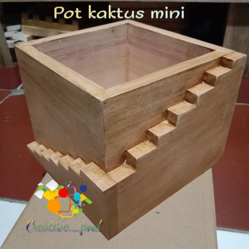 pot kaktus mini bahan kayu minimalis berbagai ukuran