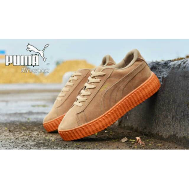 Sepatu casual puma