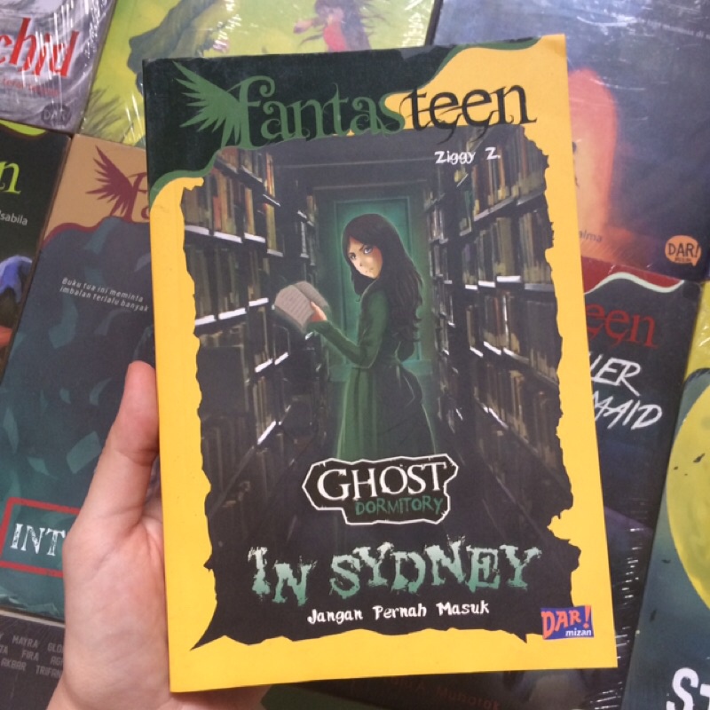 preloved novel fantasteen ghost dormitory in sidney oleh ziggy z