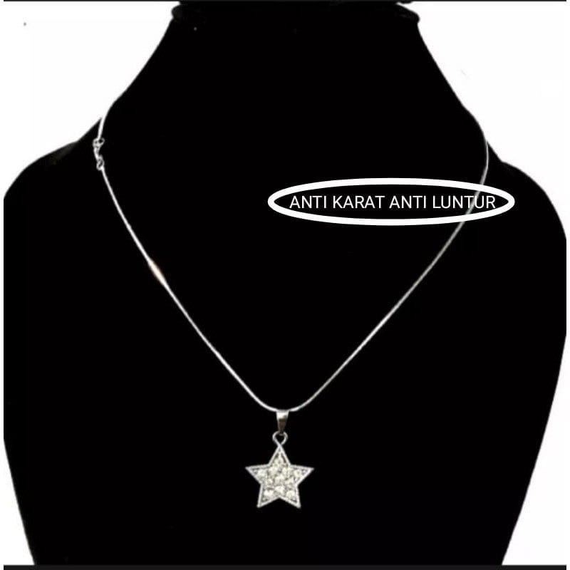 KALUNG WANITA LIONTIN BINTANG MUTIARA TITANIUM