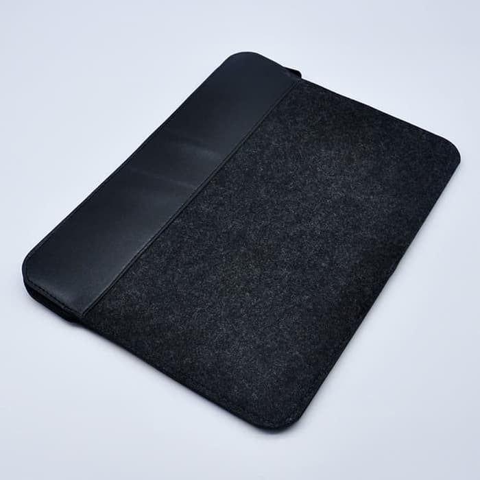 Tas Laptop Sleeve Felt with PU Black Leather 13 inch with free pouch Imperfect Product