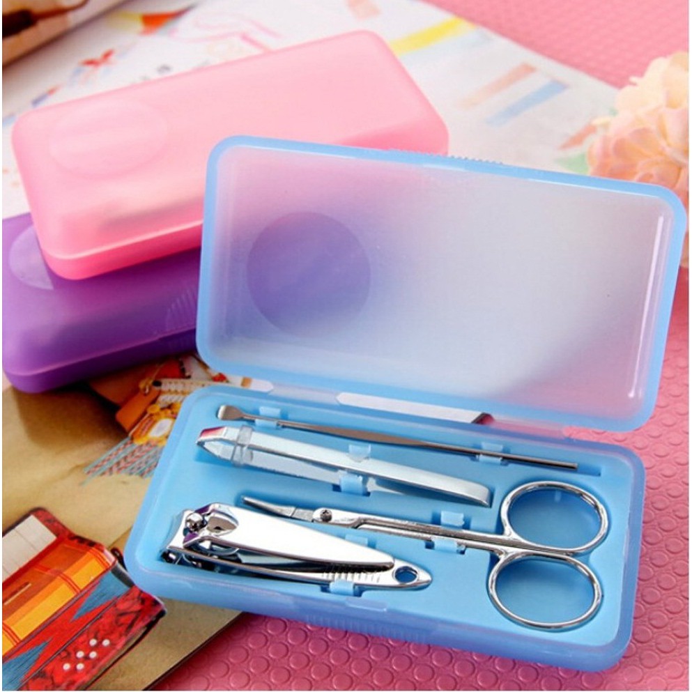 Manicure Pedicure Set Isi 4 Pcs