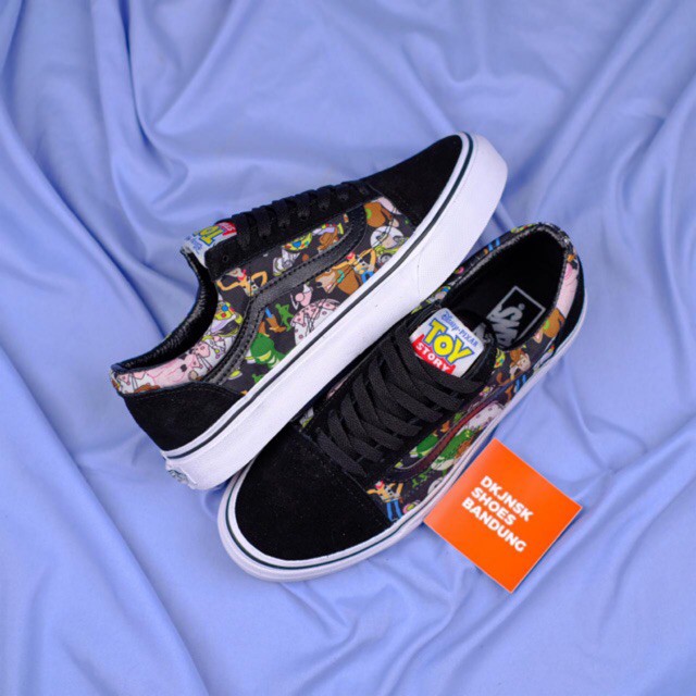 CISHOES TOY STORY x Vans Old Skool Buzz Light Year