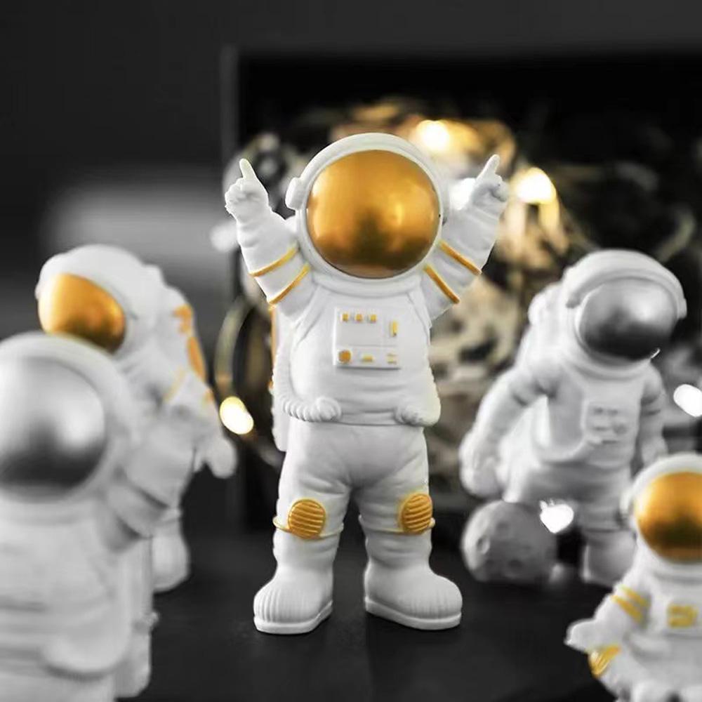 [Elegan] Astronot Figure Lucu 3pcs Spaceman Party Miniatur Anak Model Aksi