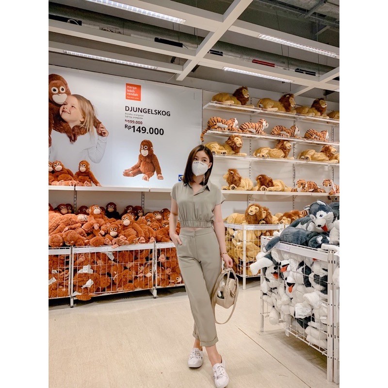 JASMINE SET SETJ310 ONE SET ATASAN CROP KARET DAN CELANA BASIC ADA SELETING DAN KANCING SETJ310-1