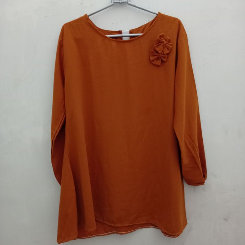 Kaos Wanita Kuning Kunyit Polos *Preloved*