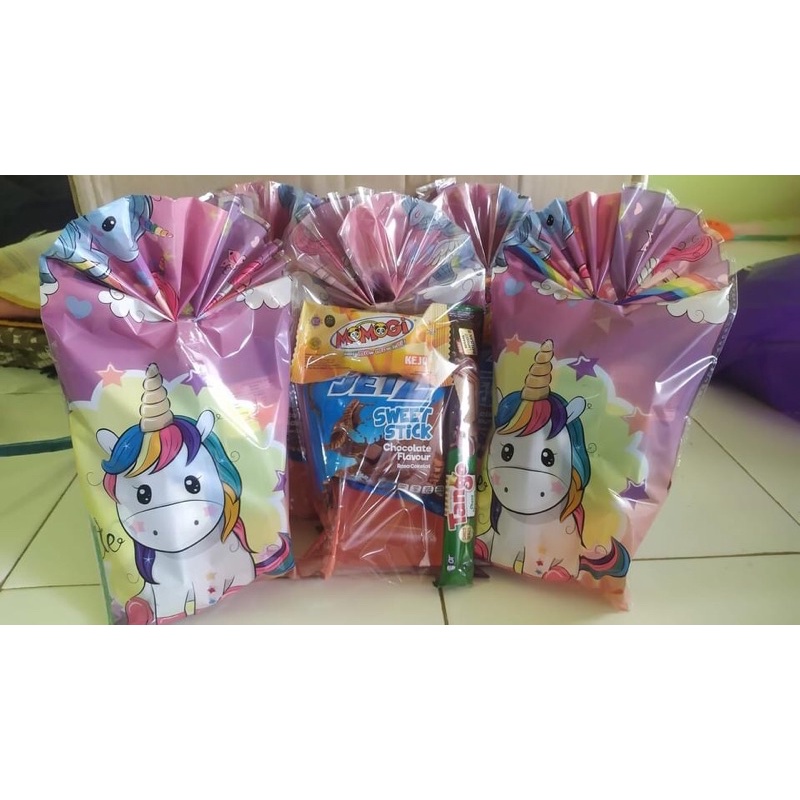 

SNACK ULANG TAHUN MURAH