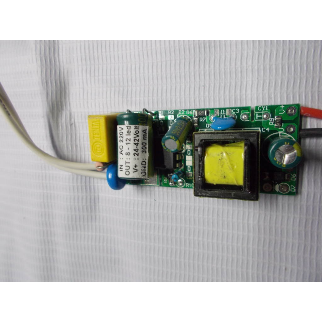 LED Driver 8-36 Watt 300 mA AC-DC Untuk rakit lampu HPL