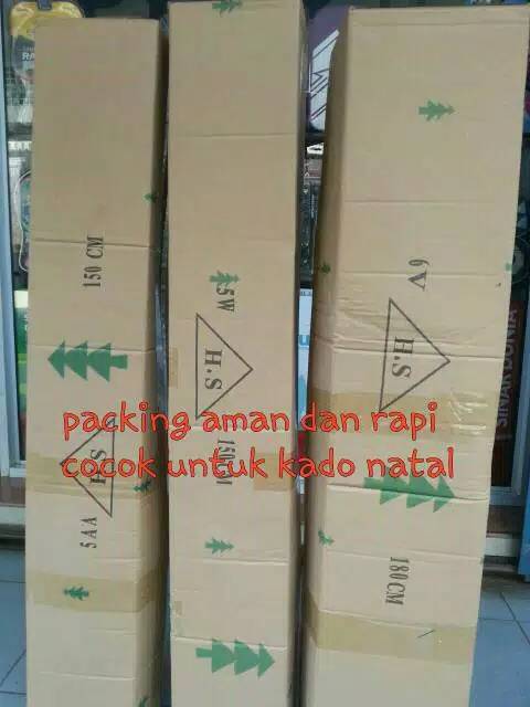 Pohon natal 5feet (1.5meter) gratis 2 tinsel (slinger)dan 6bola bola