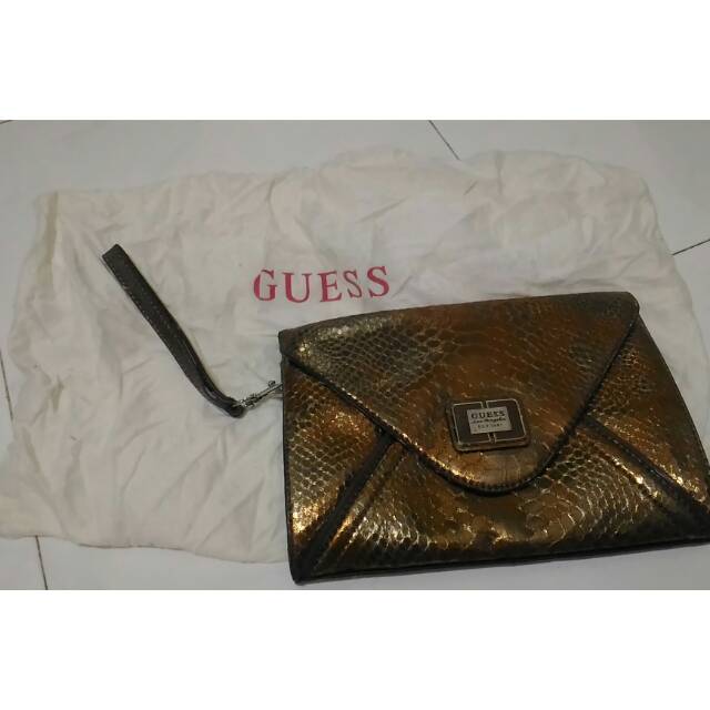 Tas Clutch Guess Preloved