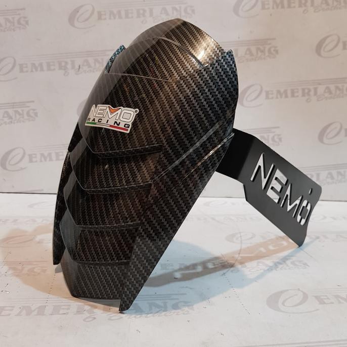 MUD GUARD SPAKBOR KOLONG MUDGUARD YAMAHA AEROX 155 NEMO CARBON NEMO ORIGINAL ASLI Mudguard Aerox 155 Nemo Carbon Penahan Lumpur Aerox 155 Nemo Carbon