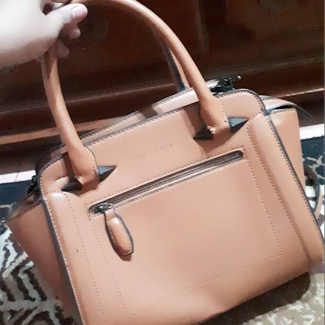 Tas Charles And Keith Ori