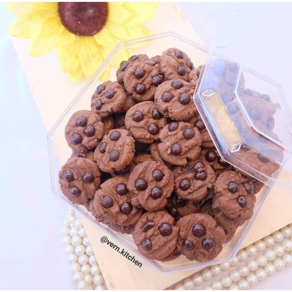 

Kue Kering Premium Chocolate Chips Cookies