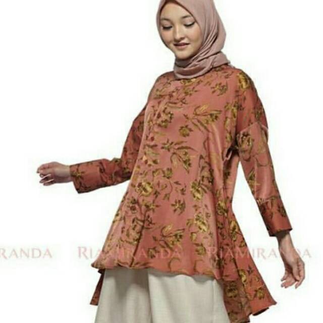 Mohan top ria miranda