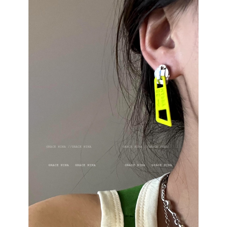 Anting Tusuk Model punk Dengan Resleting Untuk Wanita